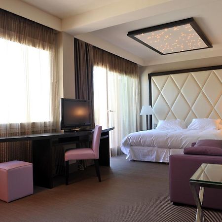 Le Safari Hotel Restaurant Carpentras Eksteriør billede