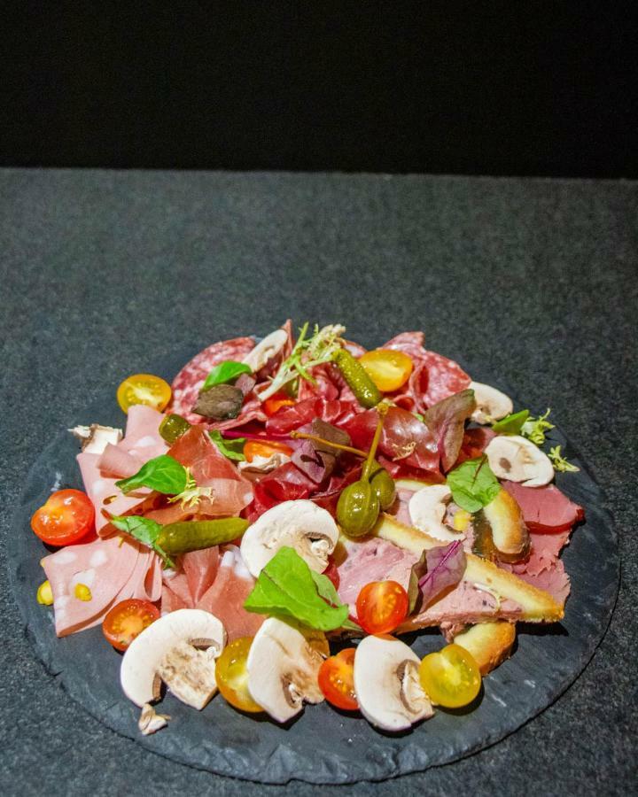 Le Safari Hotel Restaurant Carpentras Eksteriør billede